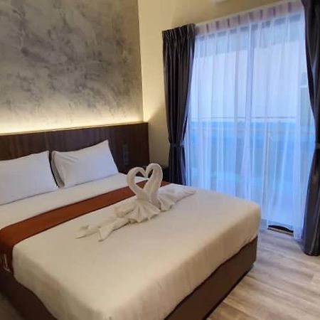 Vista Hotel Tawau Exterior photo