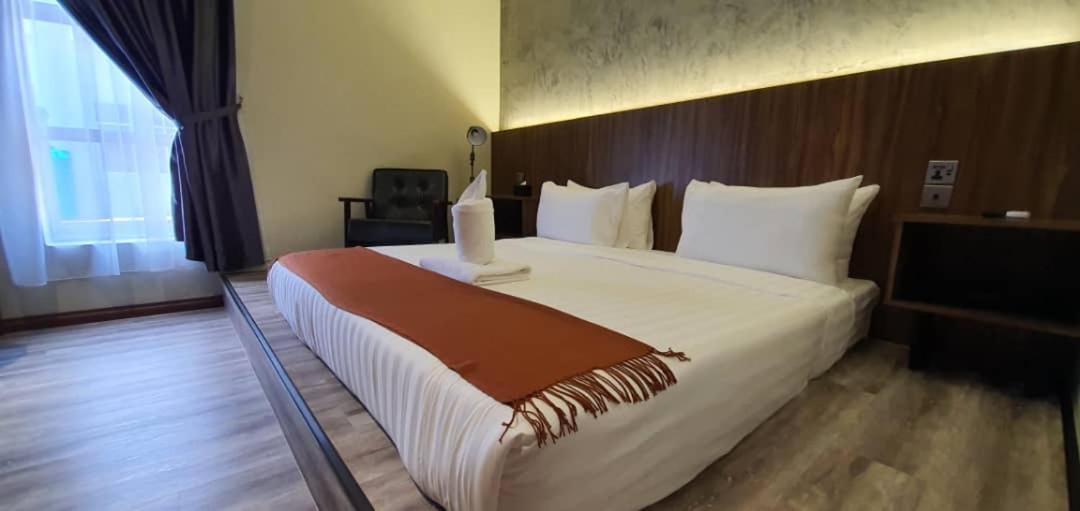 Vista Hotel Tawau Exterior photo