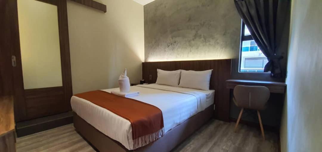 Vista Hotel Tawau Exterior photo